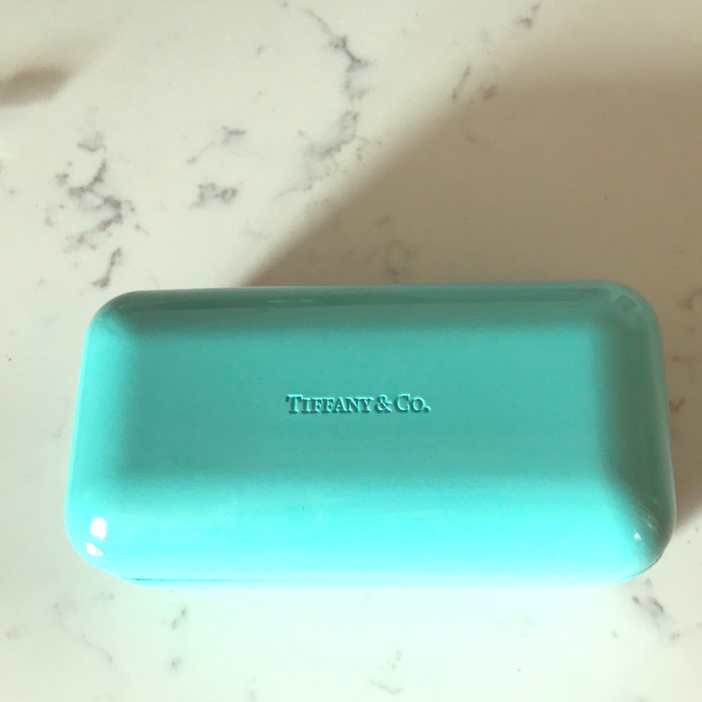 Tiffany glasses case